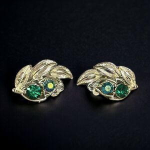 Vintage Stamped Lisner Aurora Borealis Green Rhinestone Leaf Clip On Earrings